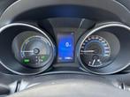 Toyota Auris Touring Sports 1.8 Hybrid | Navigatie | Trekhaa, 65 €/maand, Gebruikt, Euro 6, Alcantara