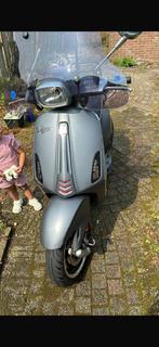 Vespa Sprint koopje, Fietsen en Brommers, Scooters | Vespa, Ophalen of Verzenden, Zo goed als nieuw, Benzine