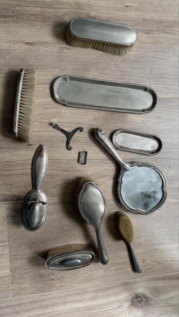Partij kaptafelaccessoires van het merk WMF beschikbaar voor biedingen