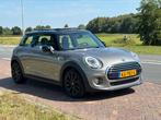 Mini Cooper 3-deurs (f55) 1.5 136pk 2016 Melting Silver, Auto's, Mini, Voorwielaandrijving, 136 pk, 4 stoelen, Origineel Nederlands