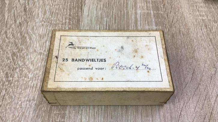 Doosje Gazelle met Band ( dynamo ) wieltjes N.O.S  4 mm, Fietsen en Brommers, Fietsonderdelen, Nieuw, Oldtimer, Verlichting, Ophalen of Verzenden