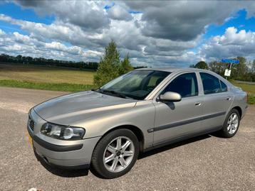 Volvo S60 2.4 Edition 170PK AUT 2001 airco leder Nieuwe APK!