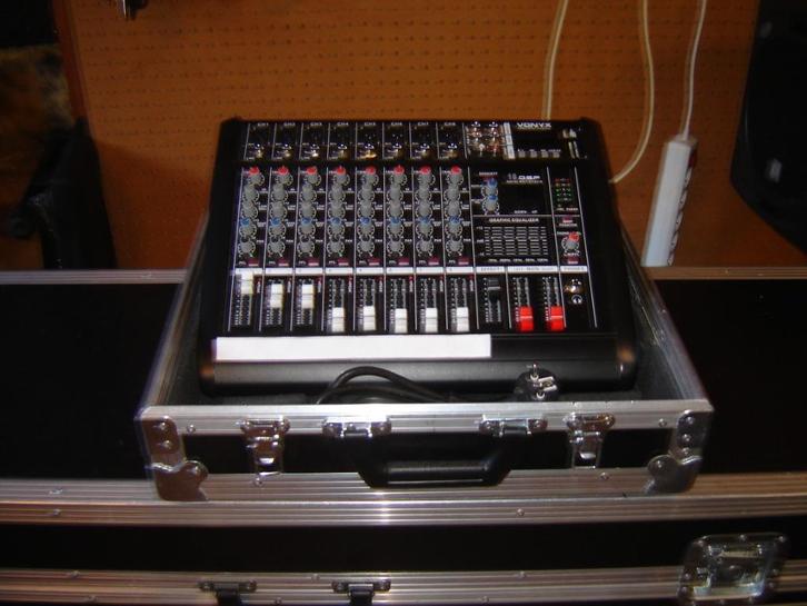 te koop VONYX AM8A powered mixer met bluetooth, Muziek en Instrumenten, Mengpanelen, Nieuw, 5 tot 10 kanalen, Microfooningang