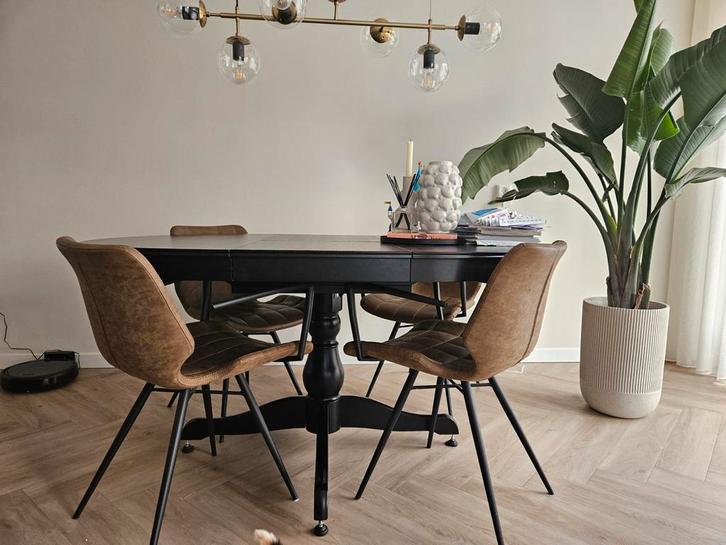 Ingatorp Ronde uitschuifbare Eettafel 110/155cm + Stoelen, Huis en Inrichting, Tafels | Eettafels, Zo goed als nieuw, 100 tot 150 cm