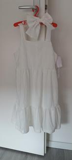 Kastopruiming: Nieuw Btween jurkje met bijpassende Strik, Kinderen en Baby's, Kinderkleding | Maat 128, Ophalen of Verzenden, Nieuw