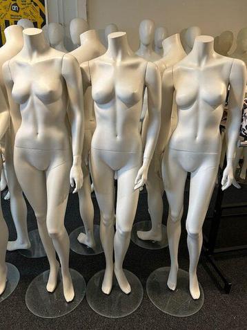 Hoofdloze etalagepoppen paspop mannequin 65€ per stuk beschikbaar voor biedingen