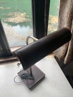 Fraaie vintage met bruin leer beklede bureaulamp, Verzenden, Gebruikt, Minder dan 50 cm