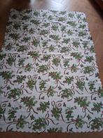 Kerst tafellaken met hulst, besjes en lint *eureka*, Diversen, Kerst, Ophalen of Verzenden, Zo goed als nieuw