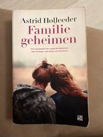 Astrid Holleeder - Familiegeheimen, Boeken, Ophalen of Verzenden, Gelezen, Nederland