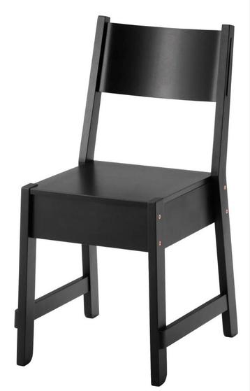 4 lage zwarte houten stoeltjes Nieuwe !!! Norraker ikea beschikbaar voor biedingen