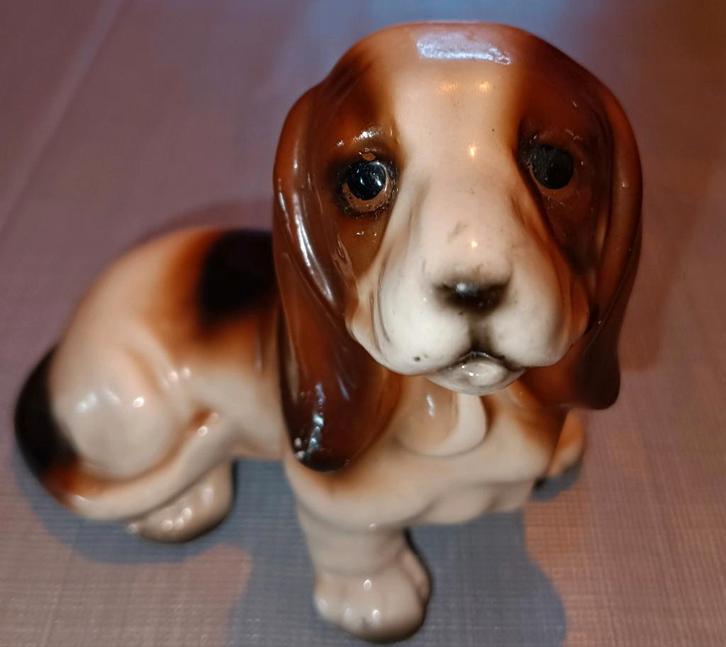 Vintage Basset hondje Royal Keramiek beeldje, Antiek en Kunst, Antiek | Keramiek en Aardewerk, Ophalen of Verzenden