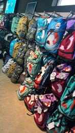 Laatse maten kites; scherpste prijzen, Watersport en Boten, Kitesurfen, Geen board, Ophalen, Zo goed als nieuw, 10 m²