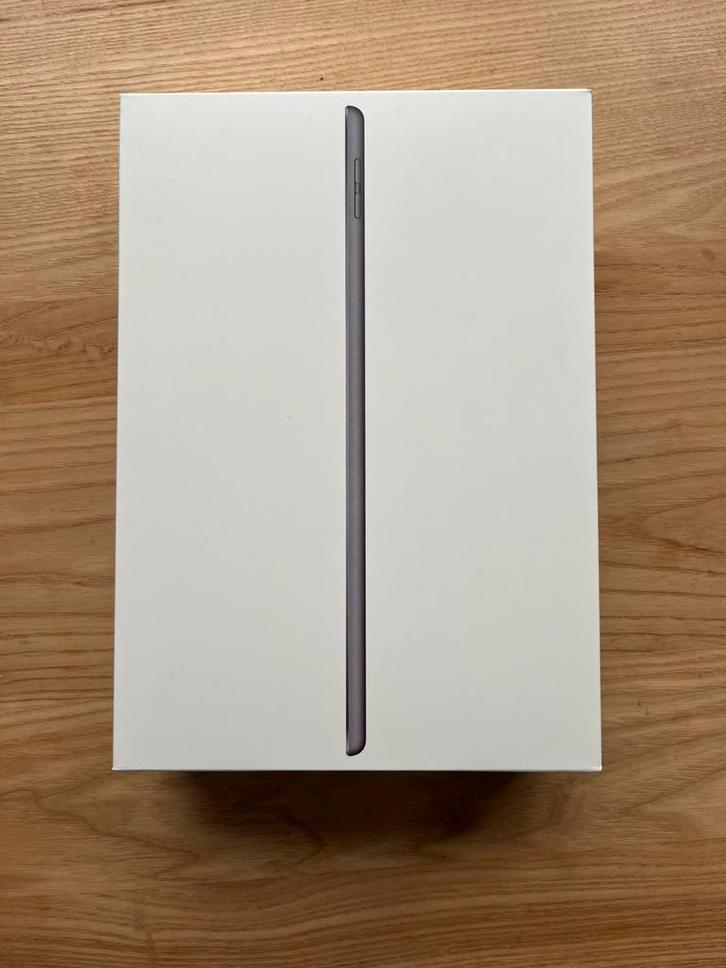 Doosje iPad 7e Generatie Wi-Fi 32GB | Apple Collectors Item, Computers en Software, Apple iPads, Zo goed als nieuw, Apple iPad