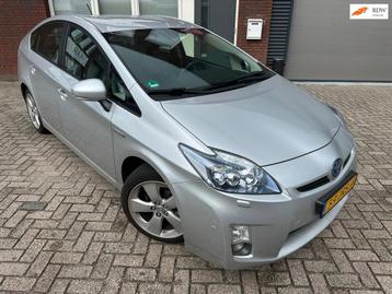 Toyota Prius 1.8 Executive / Camera / Leder / Navi / PDC beschikbaar voor biedingen