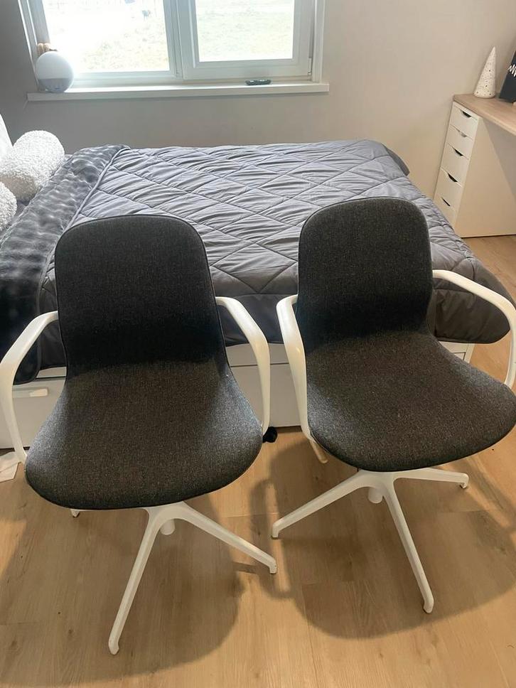 2 Ikea Bureaustoelen - Grijs, Huis en Inrichting, Stoelen, Gebruikt, Twee, Kunststof, Grijs, Ophalen
