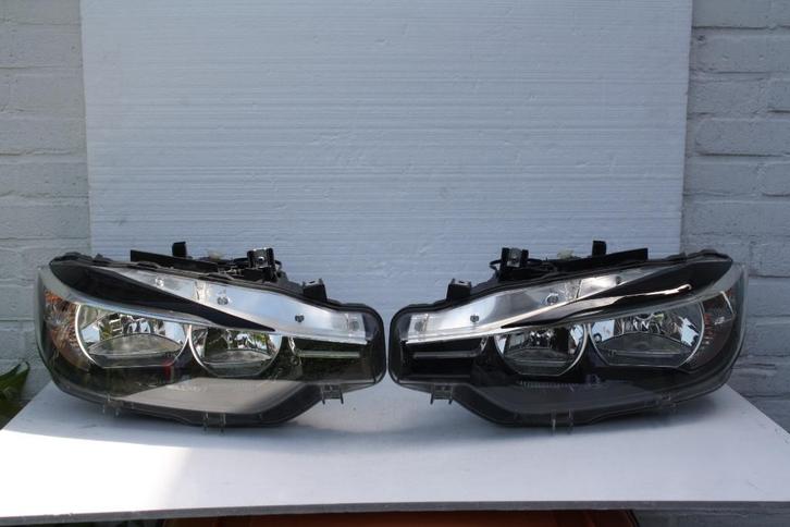 Koplamp set BMW F30 F31 Halogeen + LED + 'boos'kijkers 2016, Auto-onderdelen, Verlichting, BMW, Gebruikt, Ophalen of Verzenden