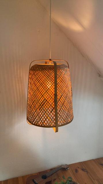 Mooie grote rieten ikea lamp