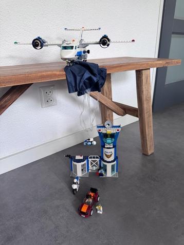 LEGO City set 60210 Luchtpolitie luchtmachtbasis  beschikbaar voor biedingen
