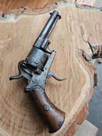 Opknapper antieke 7mm penvuur revolver, Ophalen of Verzenden, Landmacht, Nederland