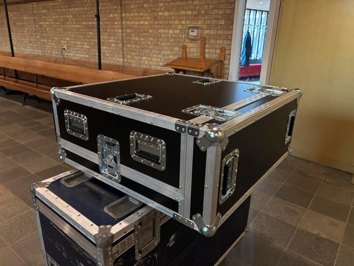 Nette Allen & Heath GLD80 incl AR84 in robuste flightcase, Muziek en Instrumenten, Mengpanelen, Gebruikt, 20 kanalen of meer, Ophalen