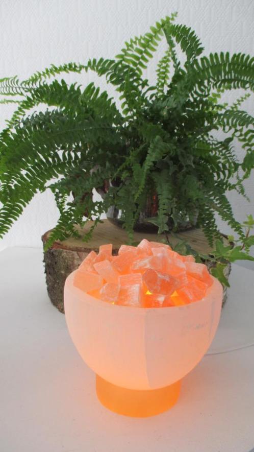 edelsteen seleniet lamp, Verzamelen, Mineralen en Fossielen, Mineraal, Ophalen