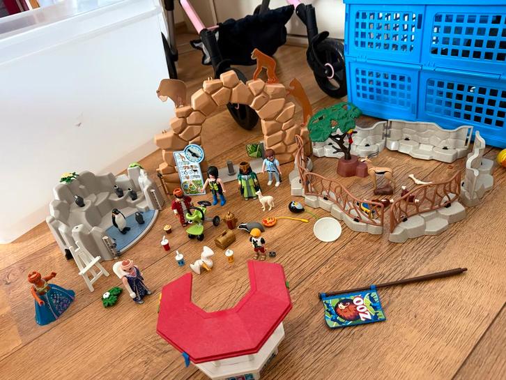 Playmobil Dierentuin. Frozen kasteel lego, Kinderen en Baby's, Speelgoed | Overig, Gebruikt, Jongen of Meisje, Ophalen of Verzenden