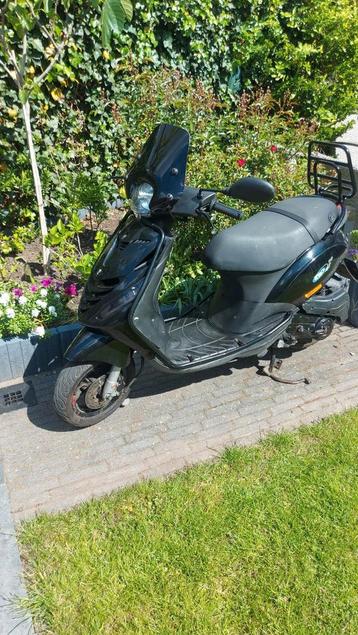 Piaggio Zip brom beschikbaar voor biedingen