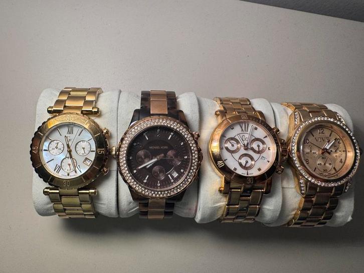 Guess, Michael Kors en vive, Sieraden, Tassen en Uiterlijk, Horloges | Dames, Zo goed als nieuw, Overige merken, Staal, Ophalen of Verzenden