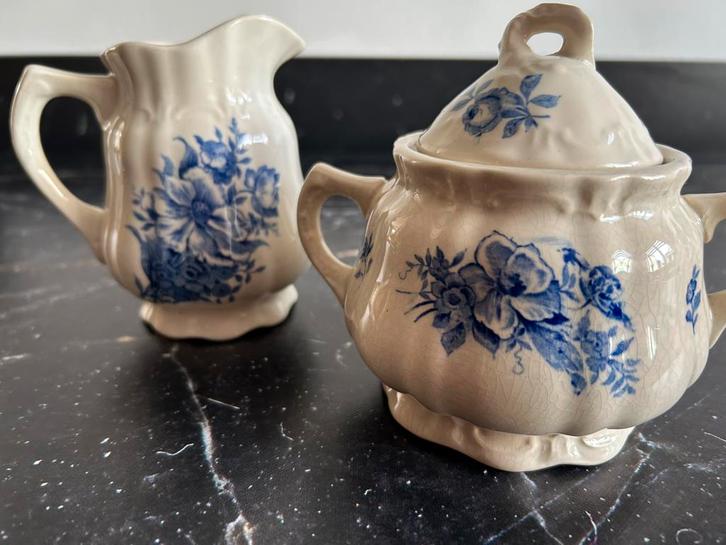 Antieke Suikerpot en melkkan Boch Frères La Louvière Rhodia, Antiek en Kunst, Antiek | Servies los, Ophalen of Verzenden