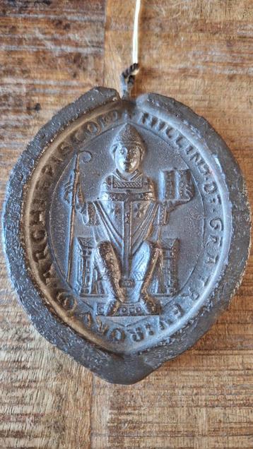 Oude ovale wassen religieuze plaquette,  beschikbaar voor biedingen