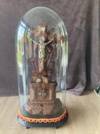 houten  kruisbeeld onder glazen stolp, Antiek en Kunst, Antiek | Religie, Ophalen