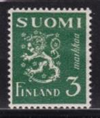 1355 - Finland michel 301 met plakkerrest Wapenleeuw, Postzegels en Munten, Postzegels | Europa | Scandinavië, Ophalen of Verzenden
