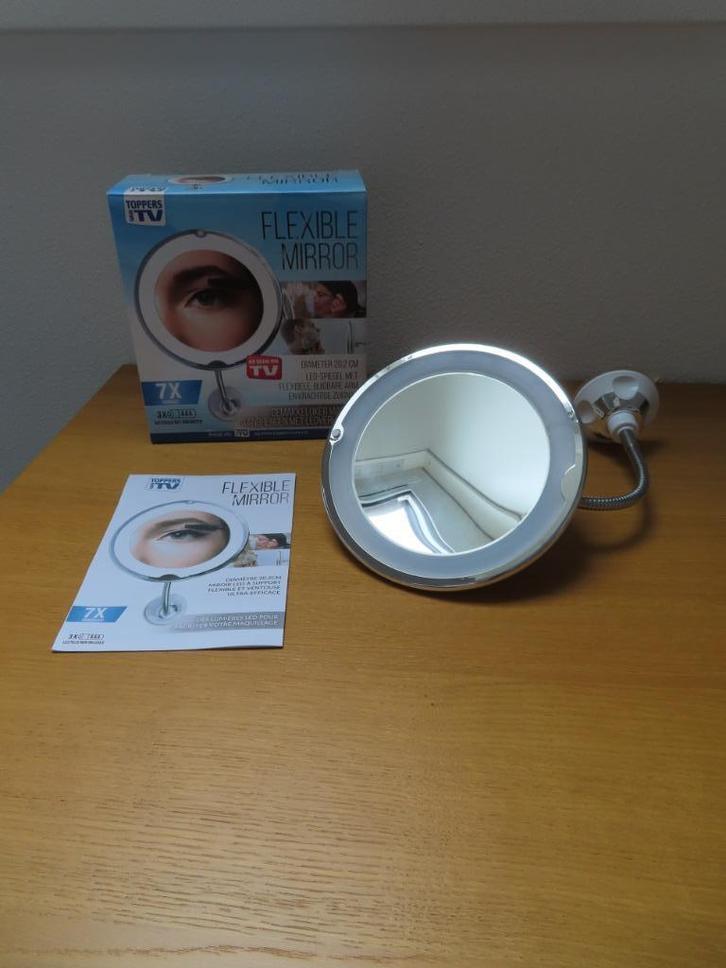 FLEXIBELE SPIEGEL met LED VERLICHTING (NIEUW), Huis en Inrichting, Woonaccessoires | Spiegels, Nieuw, Minder dan 50 cm, Minder dan 100 cm