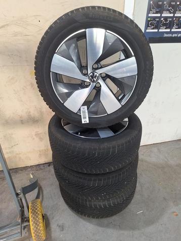 Volkswagen Passat Winterset 17 Inch Origineel  beschikbaar voor biedingen