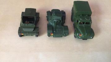 DINKY TOYS LOT 3 MILITARY SCOUT CAR,1TONTRUCK ,ARMOURED CAR beschikbaar voor biedingen