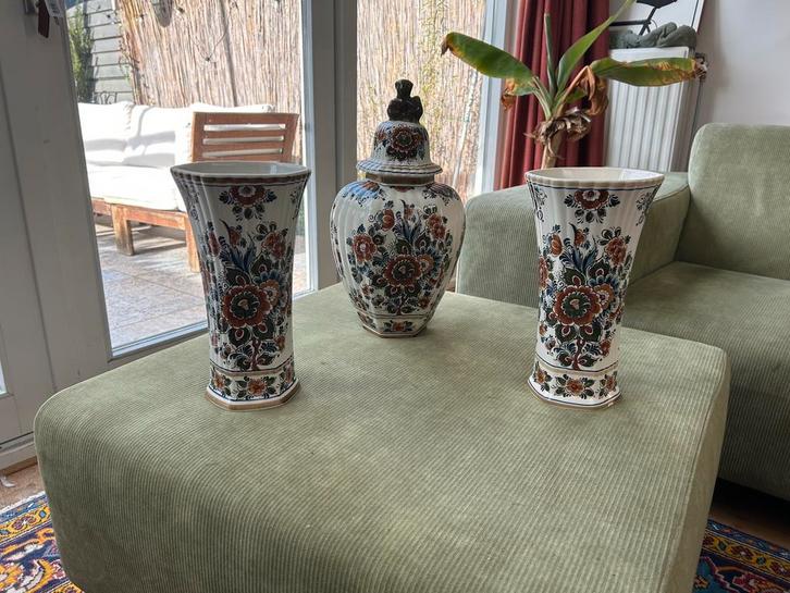 Mooie set vazen Delfts – 3-delig Holland Handwerk, Huis en Inrichting, Woonaccessoires | Vazen, Gebruikt, Overige kleuren, Minder dan 50 cm