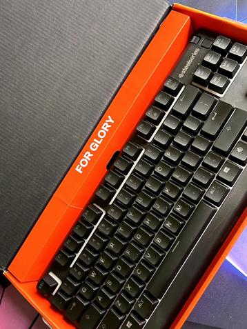 SteelSeries Apex 3 TKL – RGB – Waterdicht – Nieuwstaat beschikbaar voor biedingen