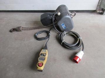 380V kettingtakel 500 kg Certex beschikbaar voor biedingen