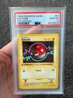 Pokémon PSA 10 1st edition Voltorb #67 Base set, Ophalen of Verzenden, Zo goed als nieuw, Losse kaart, Foil