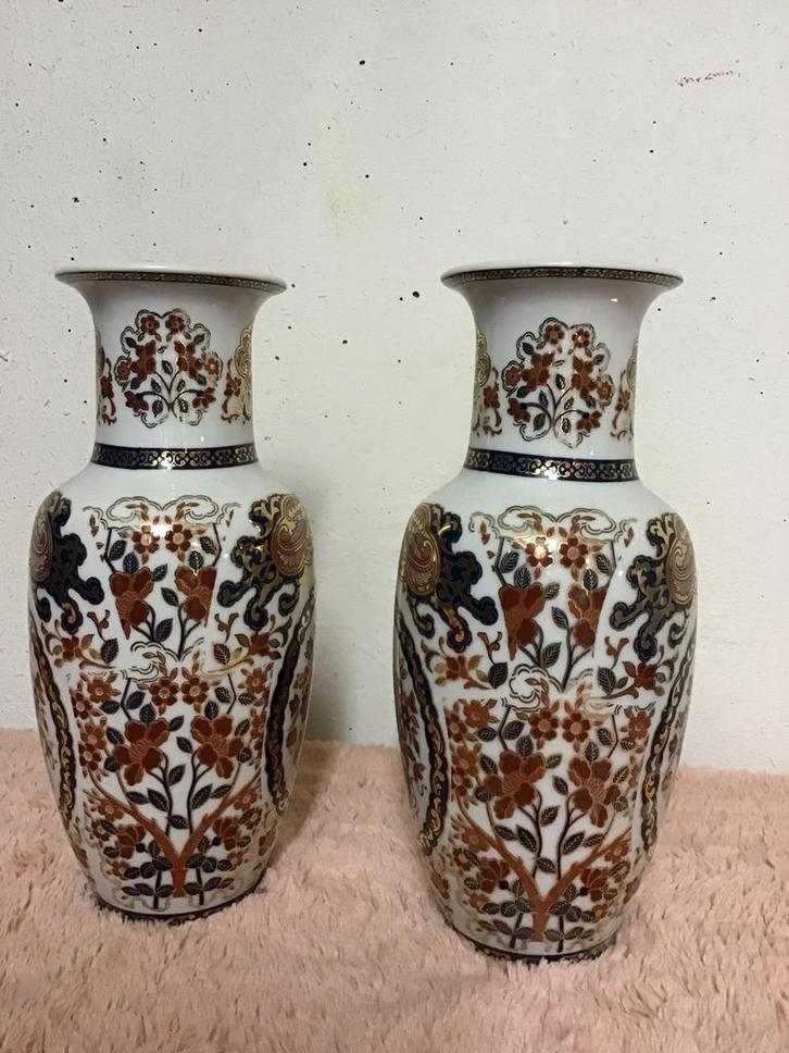 Twee Chinese Vaasjes - 25cm Hoog, Huis en Inrichting, Woonaccessoires | Vazen, Gebruikt, Overige kleuren, Minder dan 50 cm, Aardewerk of Porselein
