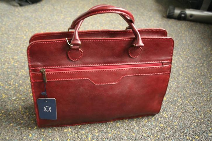tas  merk Giuliano, Sieraden, Tassen en Uiterlijk, Tassen | Schoudertassen, Nieuw, Overige merken, Rood, Leer, Ophalen of Verzenden