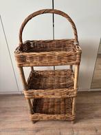 Rotan etagere ZGAN, Ophalen, Zo goed als nieuw