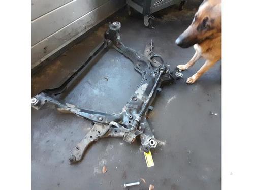 Subframe van een Volvo V70, Auto-onderdelen, Ophanging en Onderstel, Volvo, Gebruikt, 3 maanden garantie, Ophalen of Verzenden