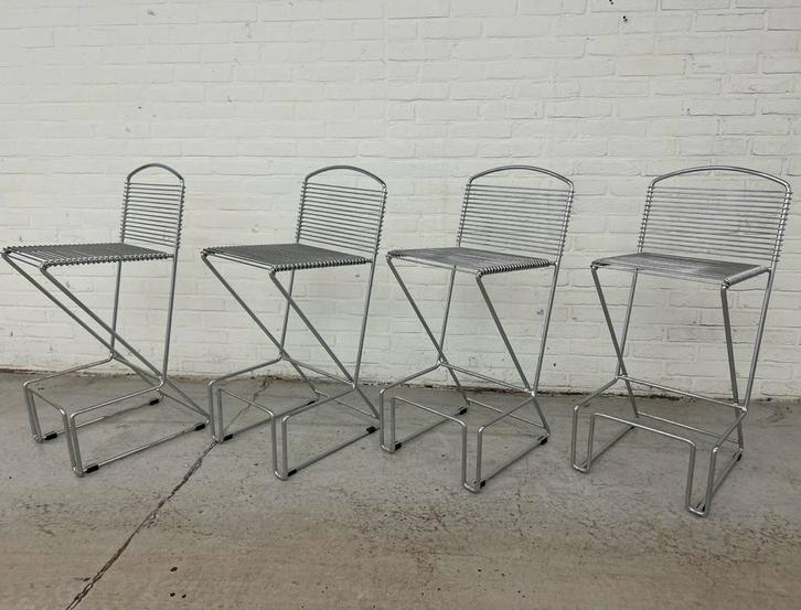 4 vintage design Till Behrens barkrukken, Huis en Inrichting, Barkrukken, Zo goed als nieuw, 60 tot 90 cm, Metaal, Ophalen