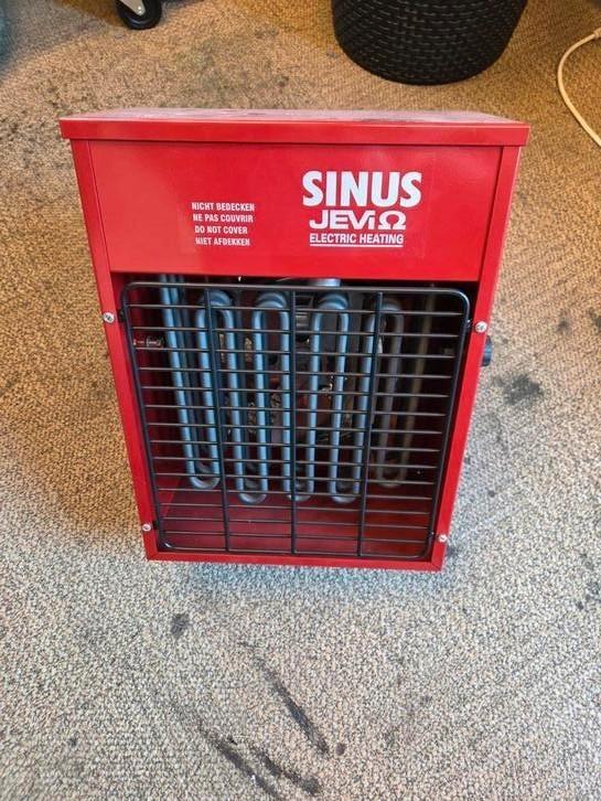 Sinus jevi heaters 2 stuks, Doe-het-zelf en Verbouw, Verwarming en Radiatoren, Zo goed als nieuw, Overige typen, 800 watt of meer