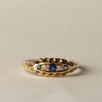 antieke 18 karaat gouden ring saffier en diamant, Verzenden, Net, Zo goed als nieuw, 17 tot 18