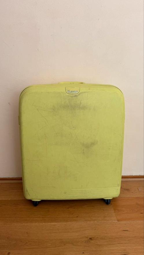 Stevige Swinger koffer, lime. 65 cm, 4 wielen, cijferslot, Sieraden, Tassen en Uiterlijk, Koffers, Gebruikt, Hard kunststof, 60 tot 70 cm