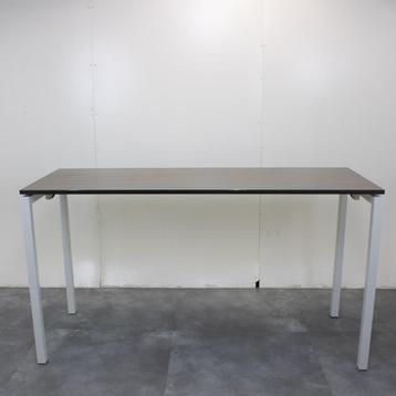 Bartafel met antraciet blad beschikbaar voor biedingen