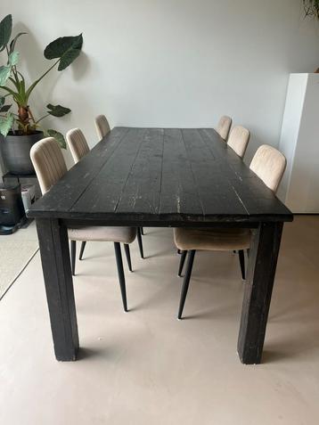 Stijgerhouten tafel zwart beschikbaar voor biedingen
