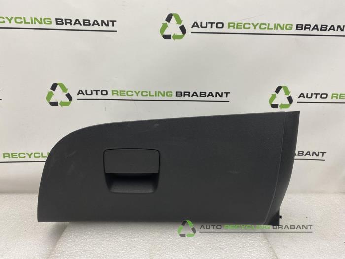 Dashboardkastje van een Opel Adam, Auto-onderdelen, Dashboard en Schakelaars, Gebruikt, 3 maanden garantie, Ophalen of Verzenden